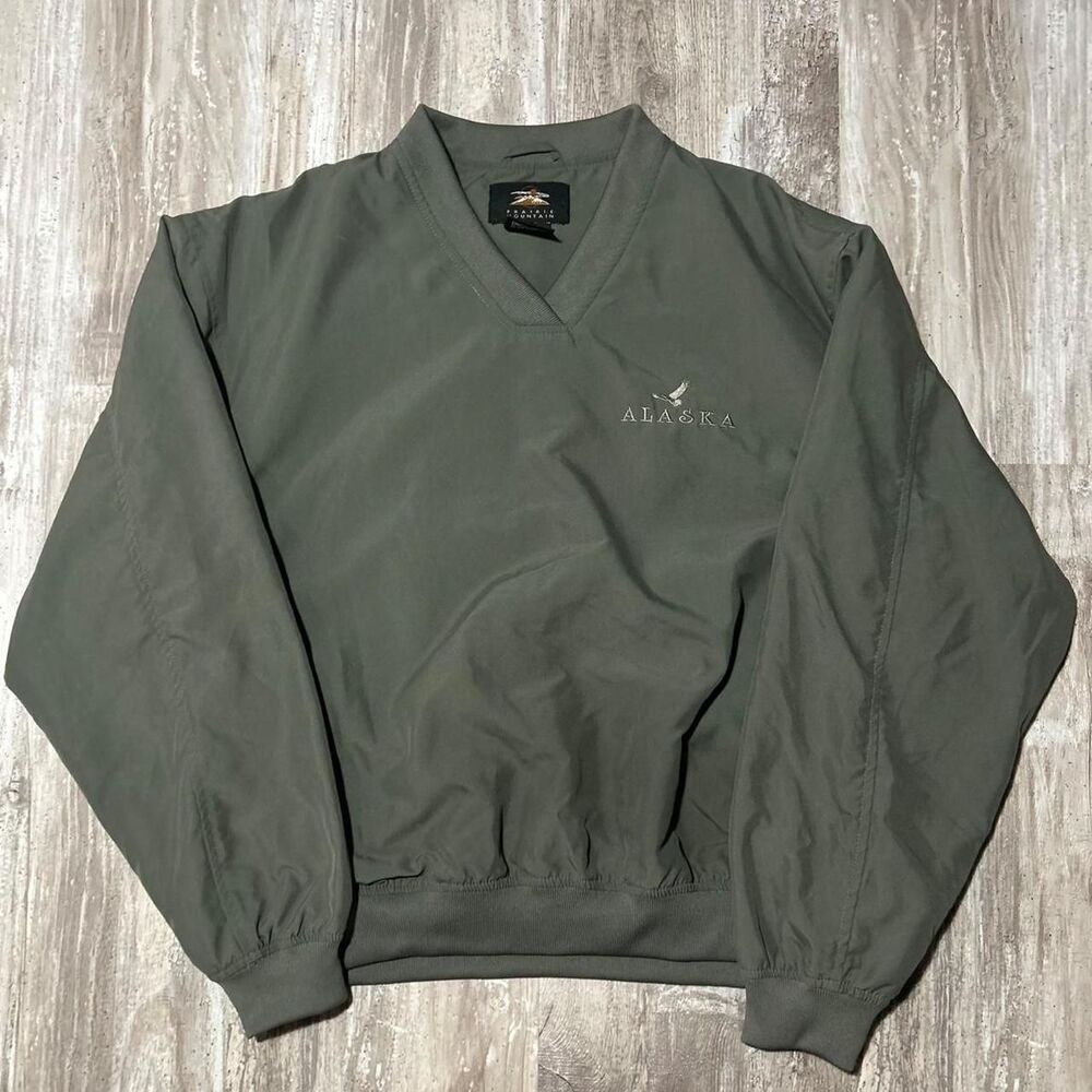 Authentic Vintage 90s/y2k Prairie Mountain Men's preppy outdoor sportswear v-nec